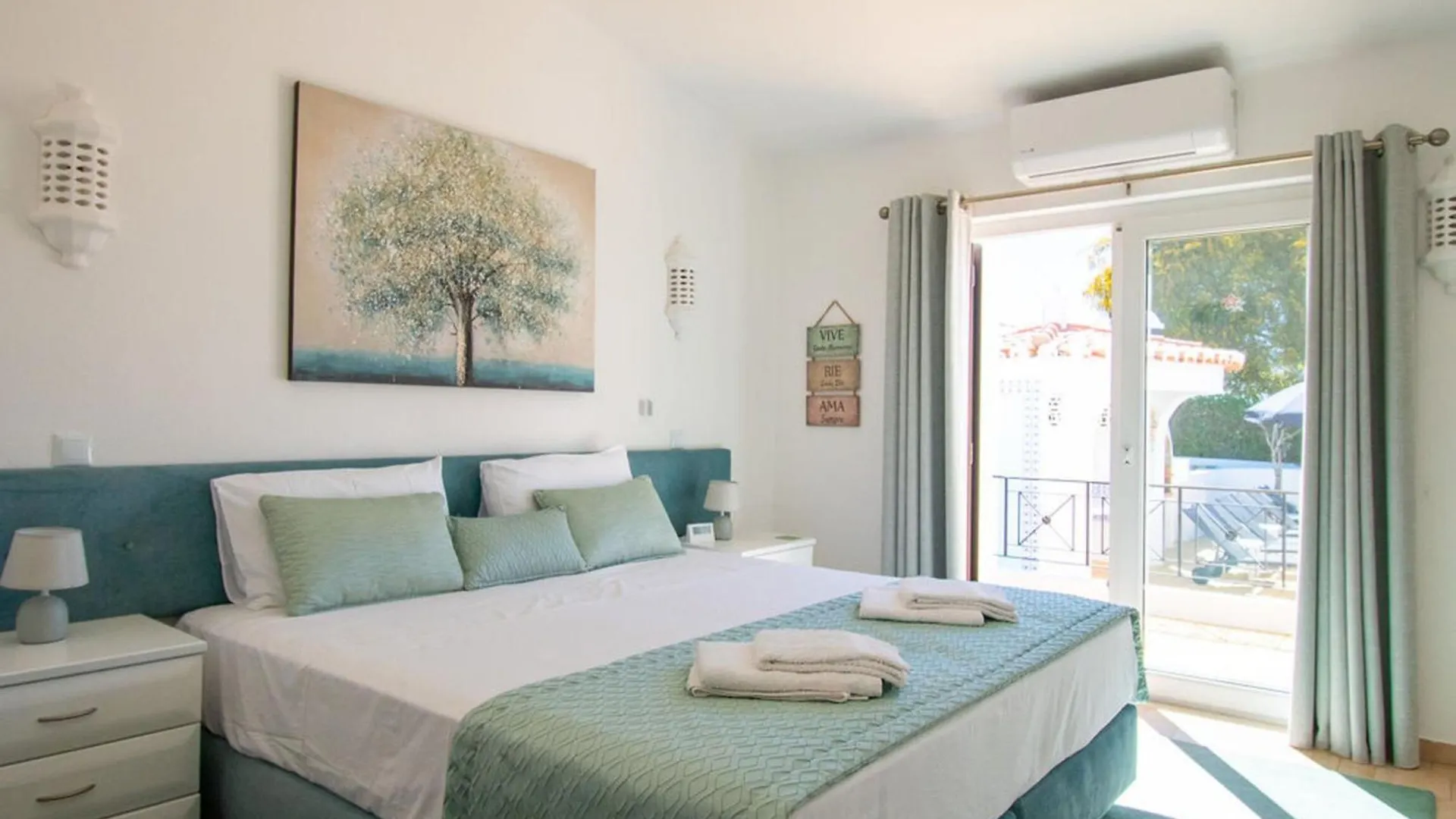 61 Vdm - Superb Villa On Vale Do Milho With Heated Carvoeiro