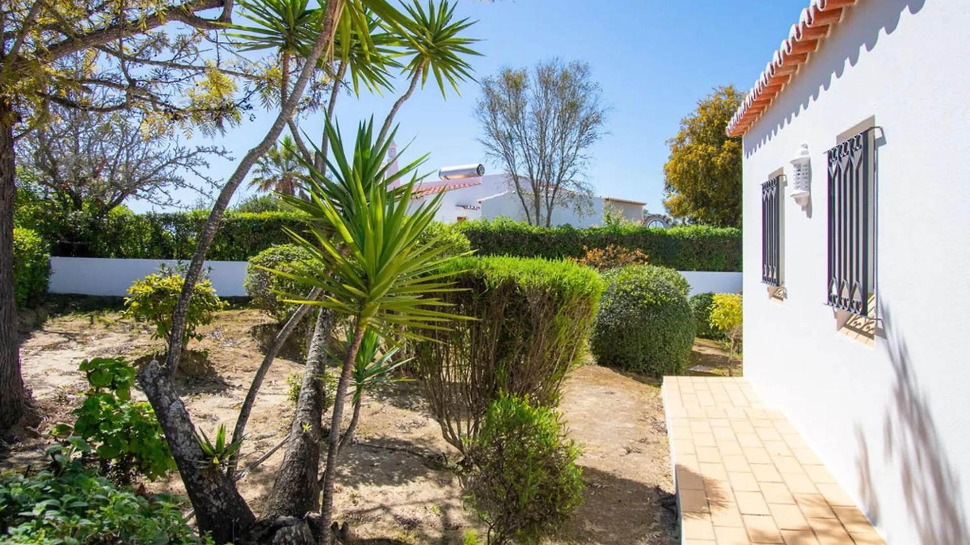 61 Vdm - Superb Villa On Vale Do Milho With Heated Carvoeiro  Carvoeiro (Lagoa)