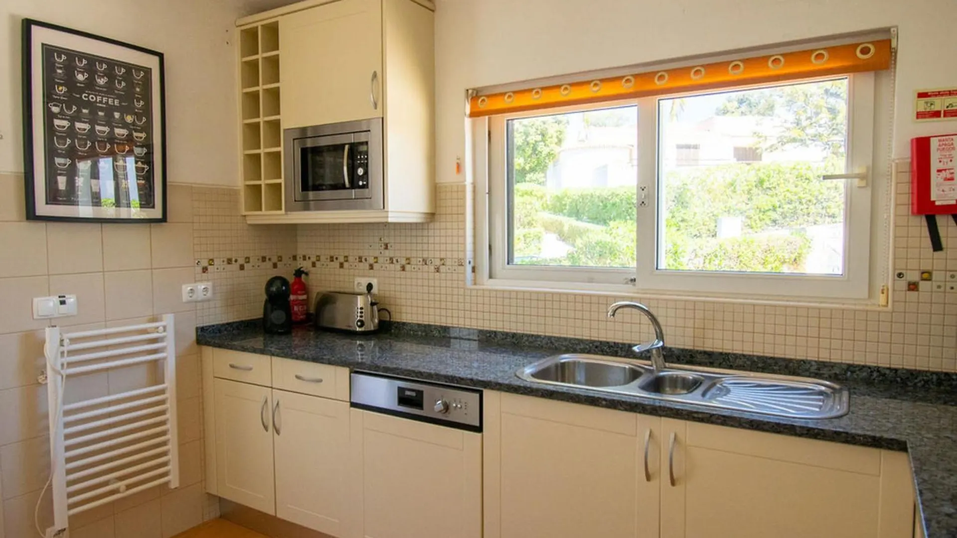 61 Vdm - Superb Villa On Vale Do Milho With Heated Carvoeiro  0*, Carvoeiro (Lagoa)