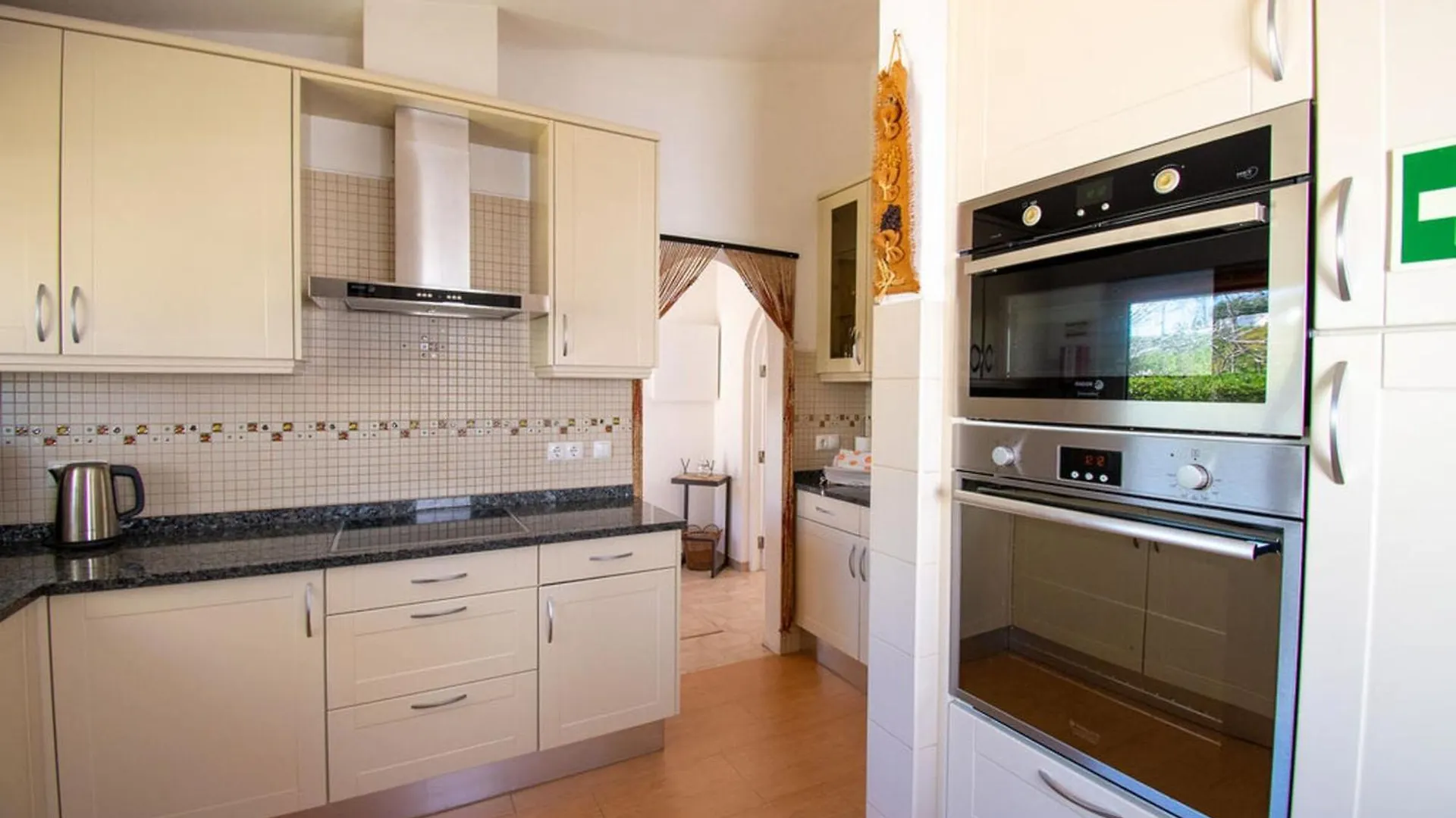 61 Vdm - Superb Villa On Vale Do Milho With Heated Carvoeiro
