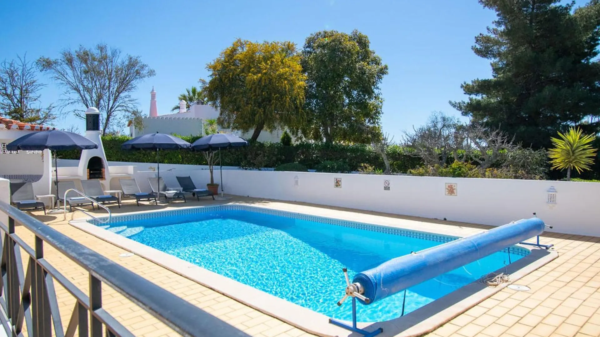 61 Vdm - Superb Villa On Vale Do Milho With Heated Carvoeiro